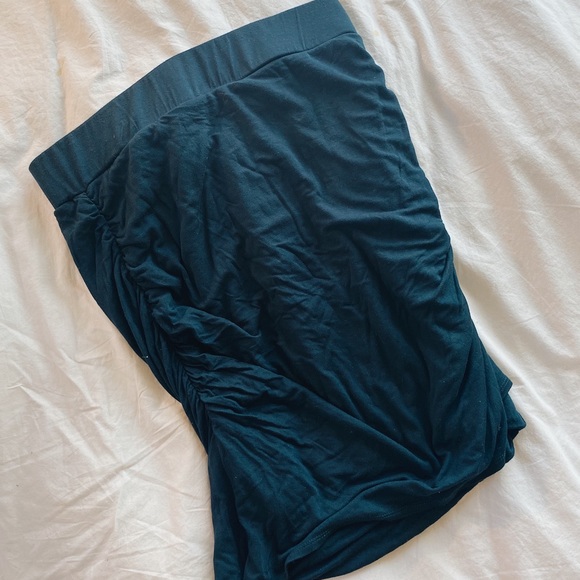 Banana Republic stretchy pencil skirt - Picture 2 of 2